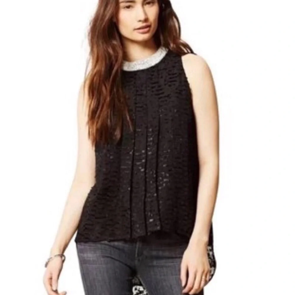 3 for 30$ Elegant Sachin and Babi Sleeveless jewel neck Top